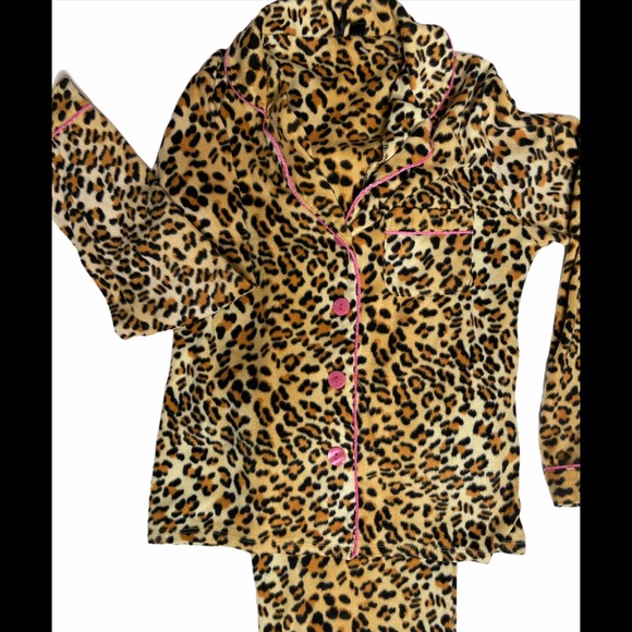 Kenzie Leopard Fleece 2 pc pajamas size Small - Picture 2 of 6